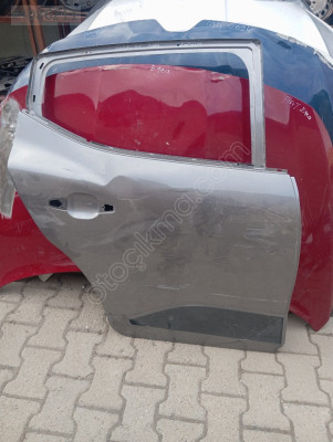 2024 2025 Dacia Sandero sağ arka kapı