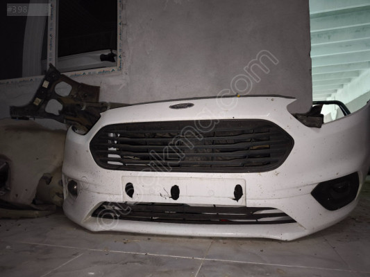 Ford courier ön tampon