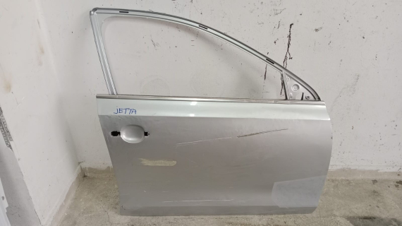 2012 Jettta sag on kapi
