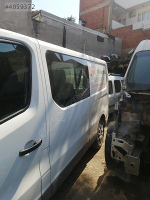 RENAULT TRAFIC SOL ARKA ÇAMURLUK 2.0 KONUK OTO 05323167897