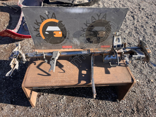 Clio 5 ön Göğüs Demiri Orjinal Çıkma