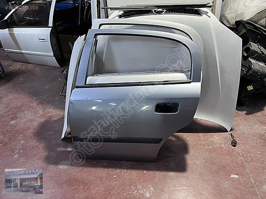 OPEL ASTRA ÇIKMA KAPI GRİ