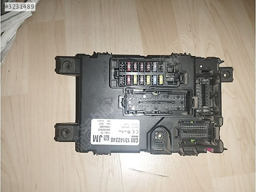 Opel Corsa d sigorta kutusu