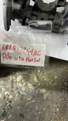 POLO 09-15 ÇIKMA VİTES ORTA KONSOLU -  6R0863241AG