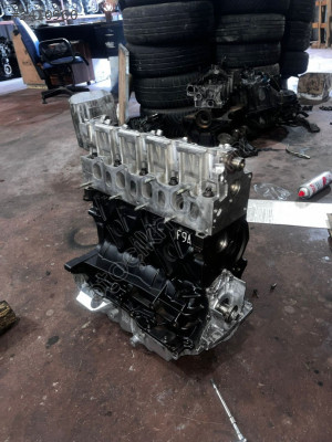 Trafik 1.9 gövde motor için sıfır yapılı