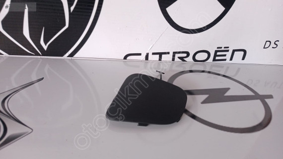 Opel Crossland X Arka Tampon Çeki Demir Kapağı 39099524