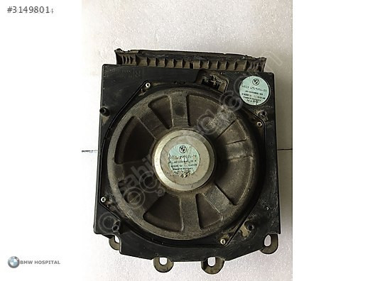 BMW E90 KOLTUK ALTI SUBWOOFER SAĞ ( ORJİNAL )