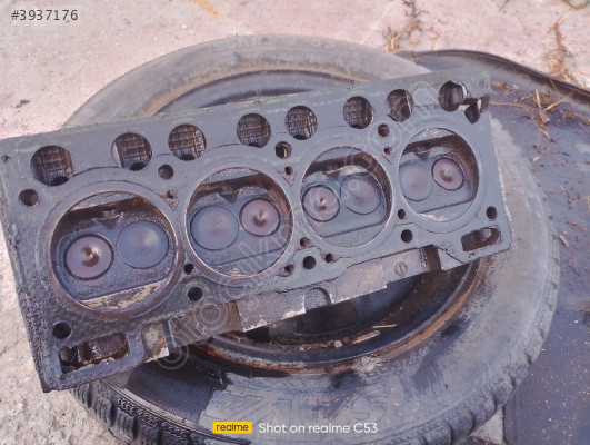 1.4 RENAULT 9 SİLİNDİR KAPAK
