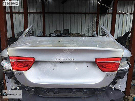 jaguar xe bagaj kapağı