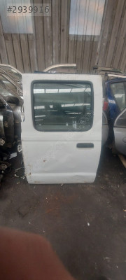 NİSSAN SKYSTAR 4X4 NP300 SOL ARKA KAPI