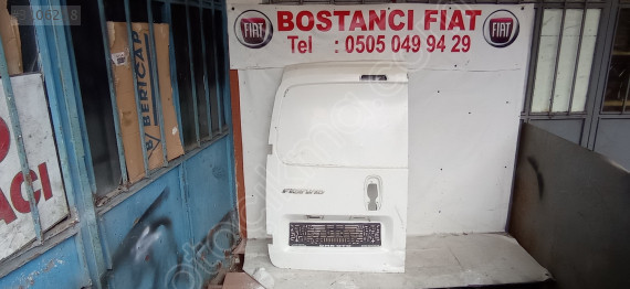 Fiat Fiorino çıkma sol arka kapi