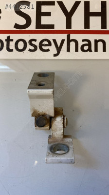 7N0881402 Volkswagen Polo 2017 sağ ön arka kapı alt üst menteşesi