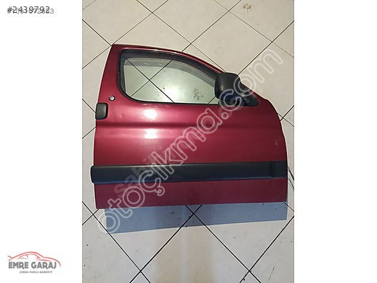Peugeot Partner Modeli İçin Ön Sağ Kapı Çıkma Parças