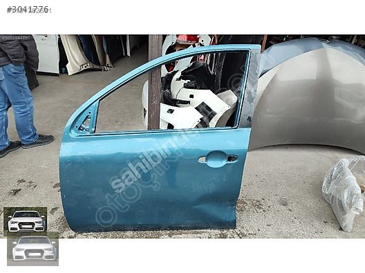 Nissan Micra sol ön kapı
