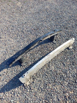 Porsche Cayenne Ön - Arka Tampon Demiri
