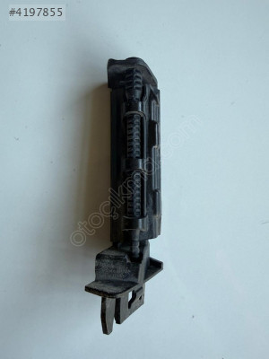 Arka Tampon Üst Destek Rayı Braketi Audi A6 2019-2025 4K5807890