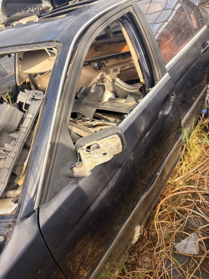 BMW E46 sol ön kapı