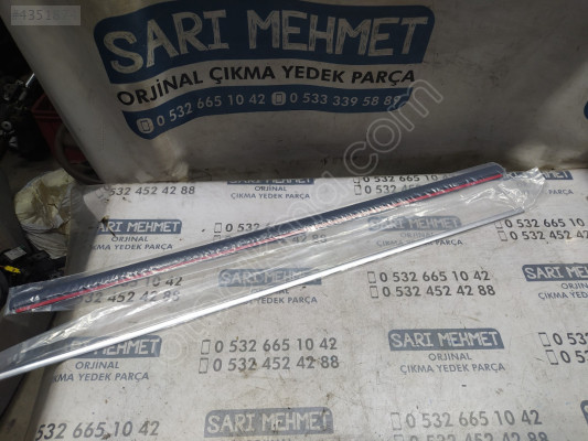 SIFIR YAN SANAYİ VW PASSAT B5.5 SAĞ ÖN KAPI BANDI ÇITASI