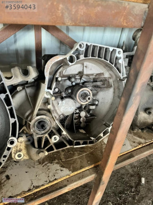 Fiat Egea 1.3 MJT Şanzıman Komple Güçmanlar - Oto Çıkma Par