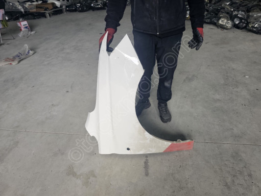 2020/2024 VW CADDY BEYAZ SAĞ ÖN ÇAMURLUK ORJINAL