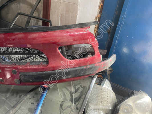 Peugeot 106 sol ön tampon bandı orijinal