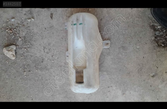 Fiat egea cam yıkama suyu deposu