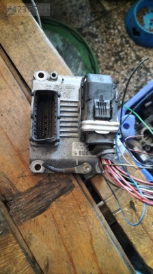 BOSCH ME7.6H4 0261207423 OPEL CORSA III C 1.2i 75HP AXmotor beyni