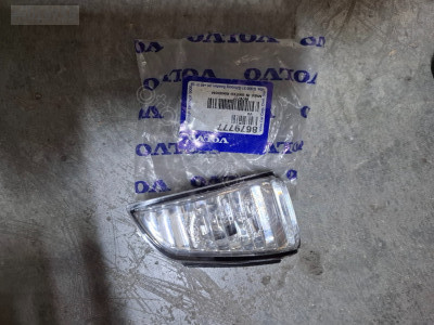Volvo s40 ayna sinyali sag 8679777