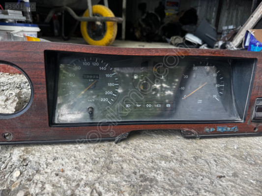Ford Taunus Kilometre Saati Gösterge Paneli