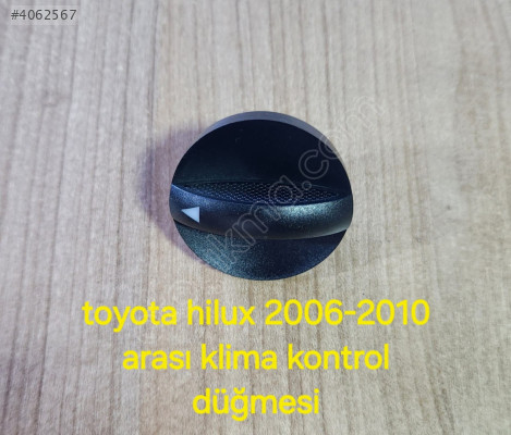 TOYOTA HİLUX 2006-2010 ARASI KLİMA KONTROL DÜĞMESİ   (XS1109S25)