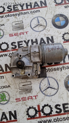 8W1955119 Audi A4 2017 ön silecek motoru