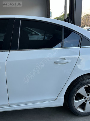 CHEVROLET CRUZE SOL ARKA KAPI DOLU GM 95987763