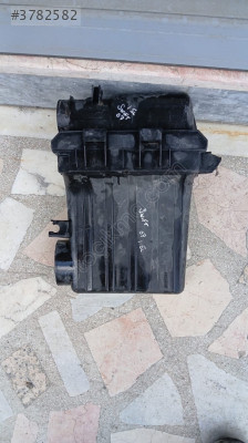 Suzuki swit 206 2011 hava filitre kutusu 63j a01