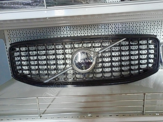 VOLVO S60 ÖN IZGARA ORJİNAL ÇIKMA PARÇA