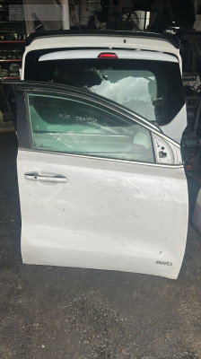 KİA SPORTAGE SAĞ ÖN KAPI KONUK OTO