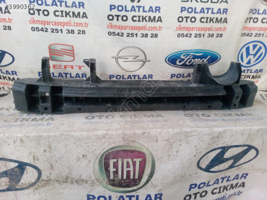 Renault Clio 5 arka darbe emici