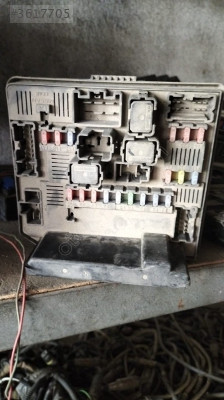 284B7 jd02a Nissan Qashqai upc sigorta kutusu