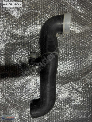 TRANSPORTER 1.9TDI HAVA GİRİŞ HORTUMU 7H0129615D