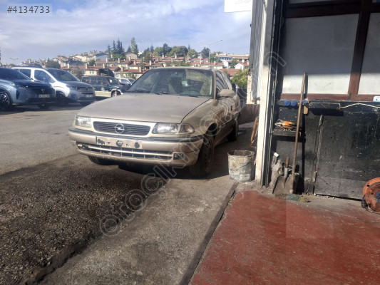 ÖZMEN OPEL ASTRA F ÖN KAPUT PANEL TAMPON SET