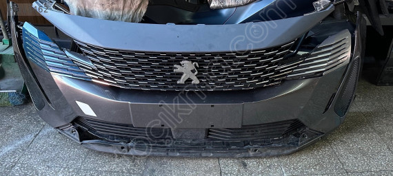 Peugeot 3008 ön tampon dolu bütün parçaları mevcut