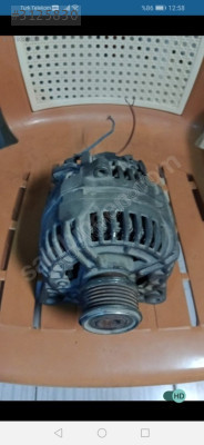 Renault Fluence magena3 Kango3 Bosch 0124525139 şarj dinamosu 50€