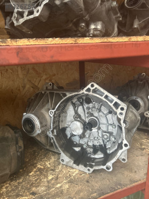 VOLKSWAGEN TRANSPORTER T5 1.9 MANUEL 5İLERİ ŞANZIMAN