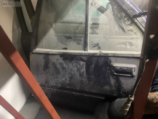 Mıtsubıshı Lancer sol arka kapı çıkma 1988