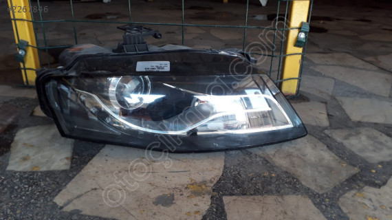 A4 2008-2011 SAĞ FAR 8K0941030C
