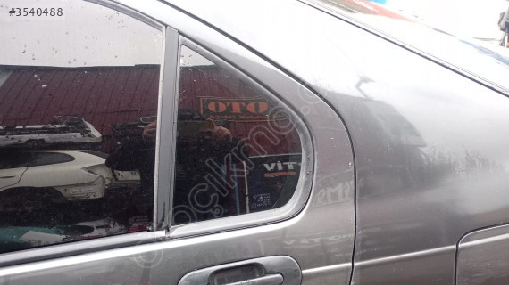 honda euro civic sol arka kelebek camı