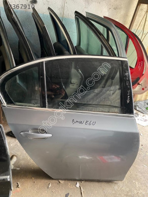 BMW E60 ÇIKMA ORJİNAL SAĞ ARKA KAPI HATASIZ