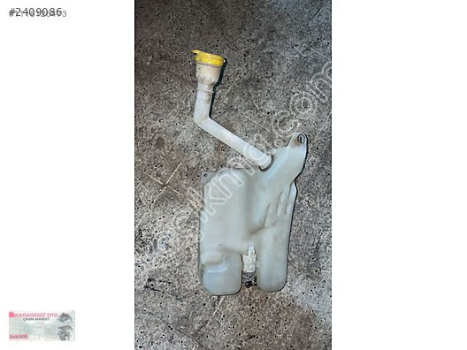 RENAULT FLUENCE CAM SU BİDONU