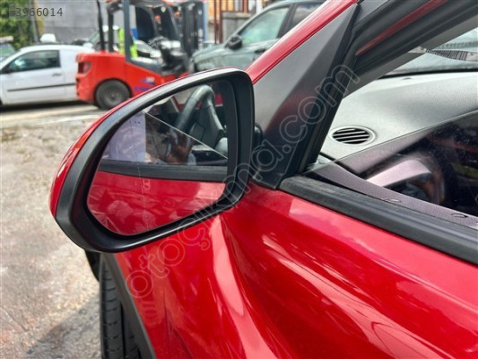 2022 Kia Stonic Sol Ayna