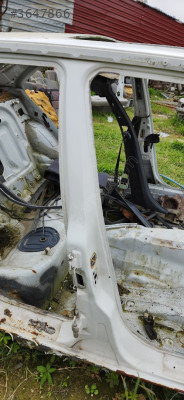 BMW E30 SAĞ ORTA DİREK