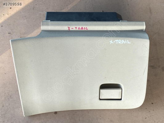 nissan x-trail t32 çıkma orjinal torpido kapağı (son fiyat)